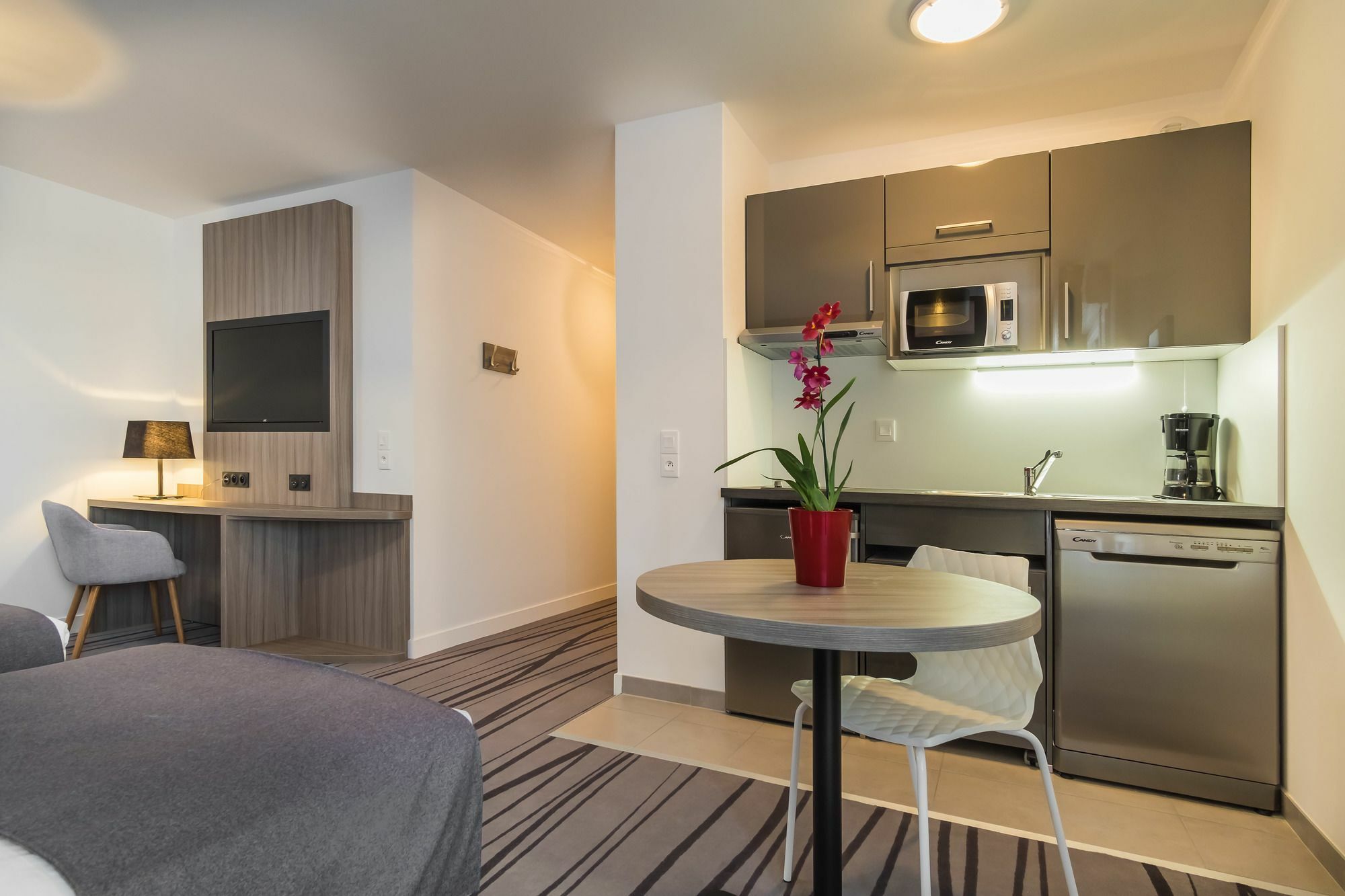 Nemea Appart Hotel Quai Victor Tours Centre Luaran gambar